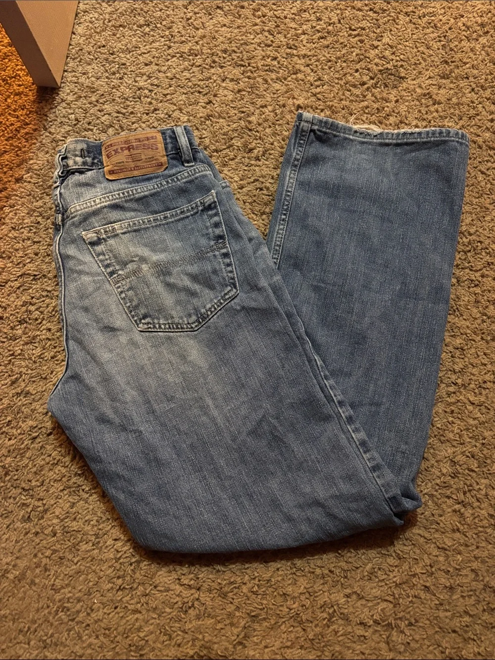 Express Men’s Light Blue Straight Jeans